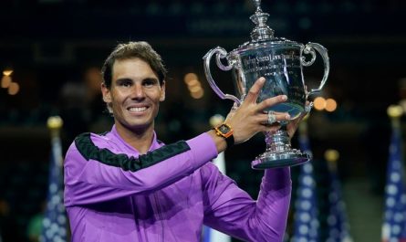 Rafael Nadal castigator trofeu