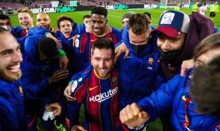 Echipa FC Barcelona bucurie calificare