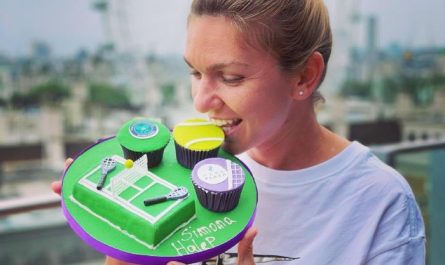 Simona Halep musca din tort la Wimbledon