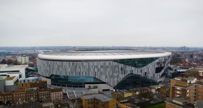 Incendiu pe stadionul Tottenham Hotspur. 300 de persoane au fost evacuate