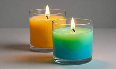 lumanari parfumate colorate in 2 pahare de sticla