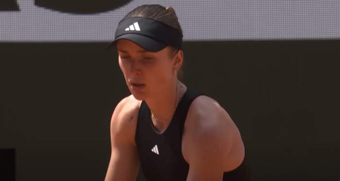 Elina Svitolina servire tenis WTA